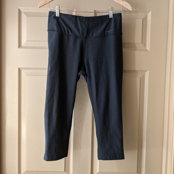 Nike women's medium leggings
